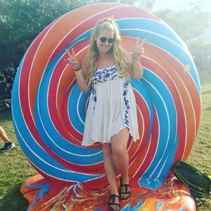 Free People Flowy White Dress with Blue Embroidered Flowers Sz L